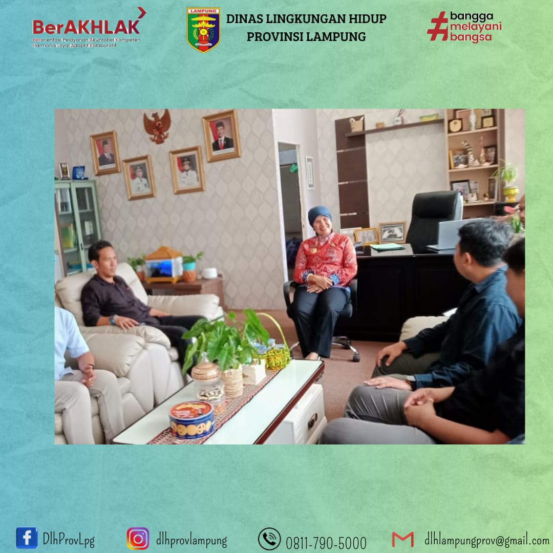 Kadis Lingkungan Hidup Provinsi Lampung menerima audiensi BoemiKita membicarakan tindaklanjut Zoom Meeting